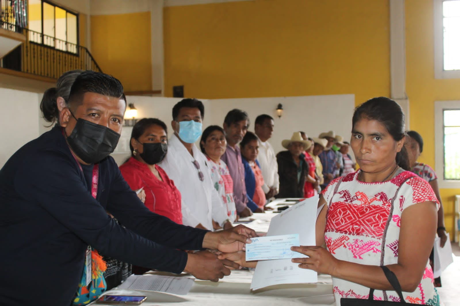 Realizan Concurso Regional De Hilado Y Tejido Del Huipil En Metlatonoc ...