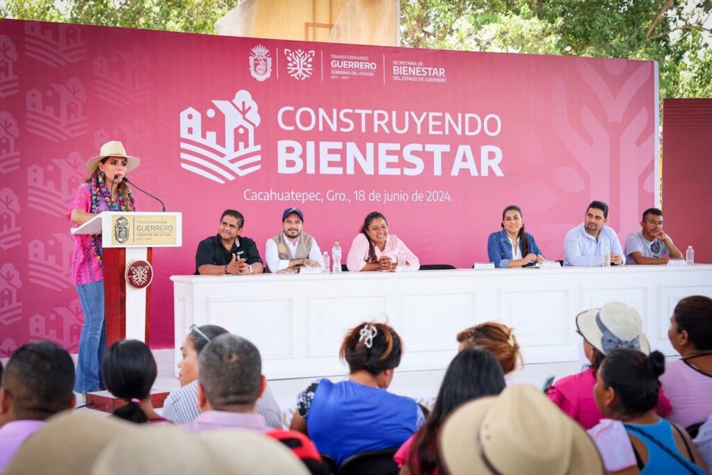 Entrega De Viviendas Del Programa Construyendo Bienestar Para Población ...