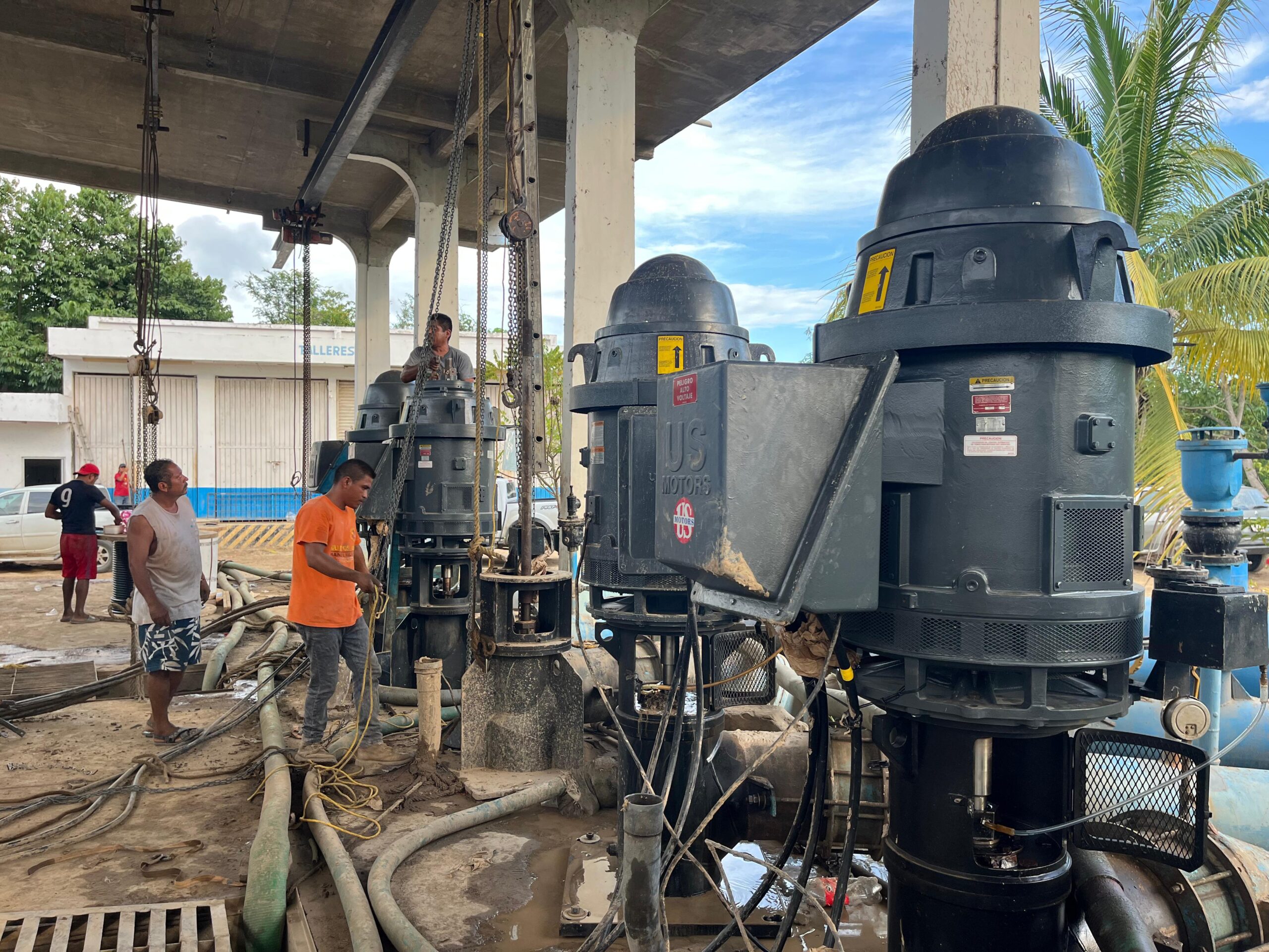 Reanuda CAPAMA suministro de agua potable por tandeo