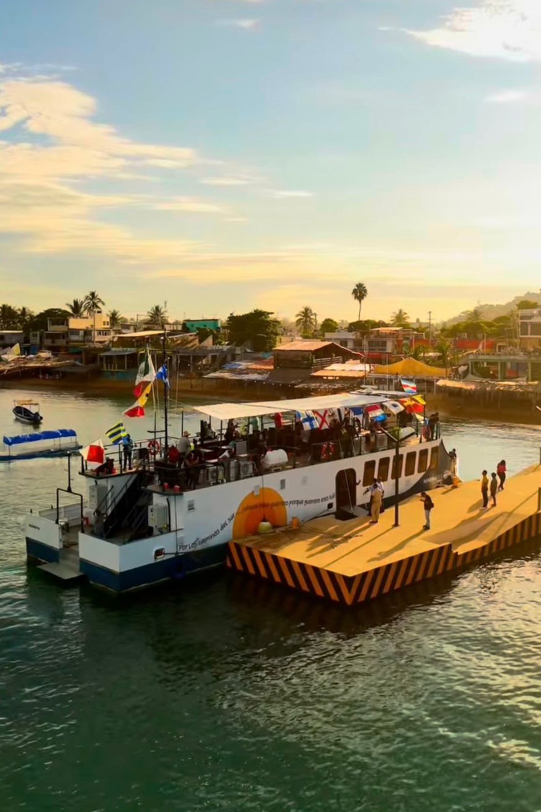 El Marinabús inicia operaciones en Acapulco