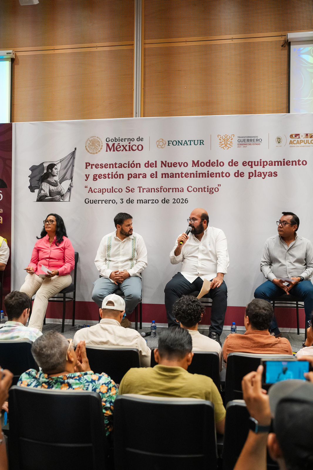 Presentan Nuevo Modelo de Equipamiento y Gestión para el Mantenimiento de Playas en Acapulco