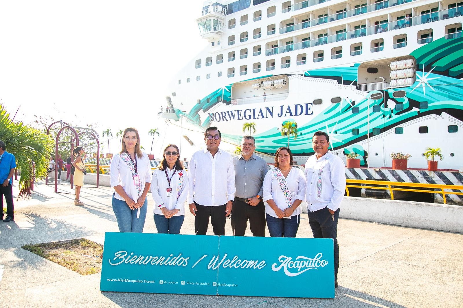 Acapulco recibe a Norwegian Jade con más de 3 mil personas a bordo
