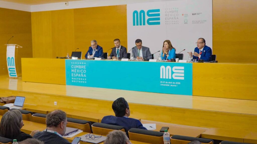 ​Transparencia y modernización de la UAGro, destaca Javier Saldaña en Cumbre Binacional en España