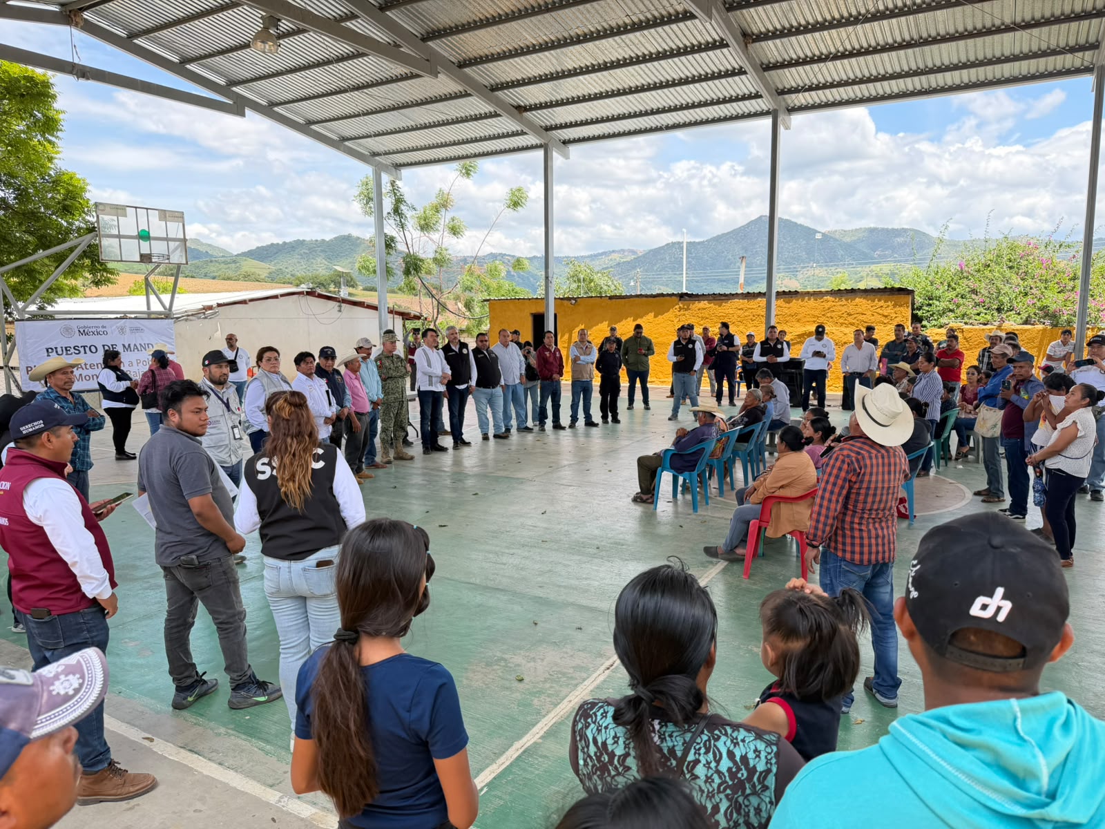 Fortalecen Gobiernos de México y Guerrero acciones por la paz y el bienestar en comunidades de Olinalá