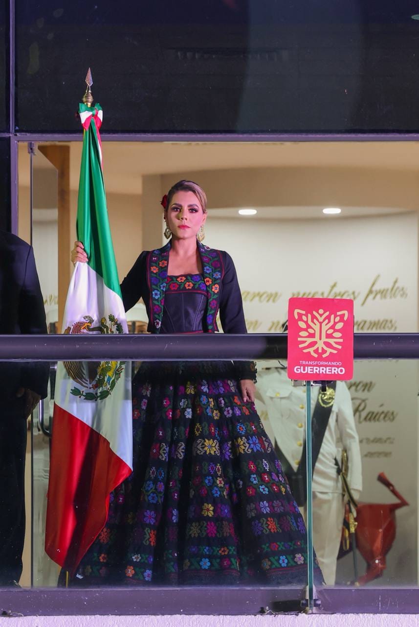 Evelyn Salgado celebra el Grito de Independencia en la Casa del Pueblo con gran fiesta mexicana