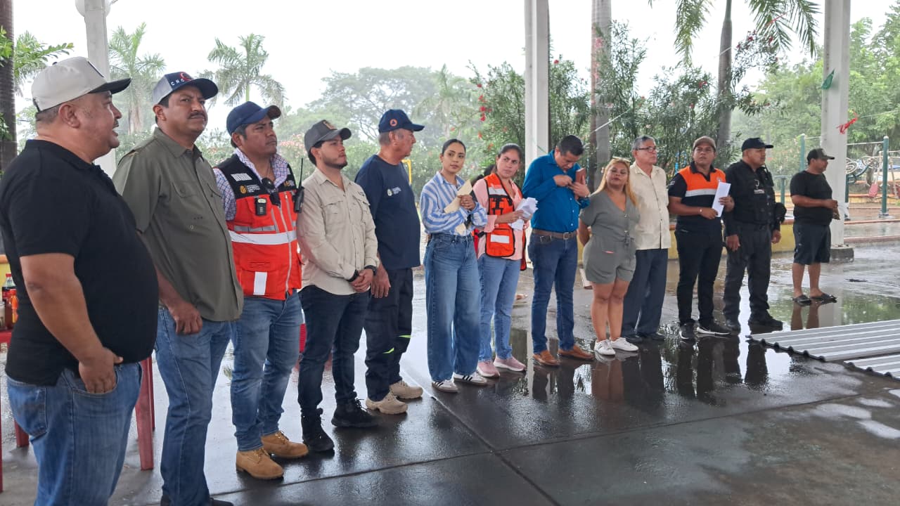 El gobierno del estado atiende en menos de 48 horas a familias afectadas por el huracán Polo del municipio de la Unión